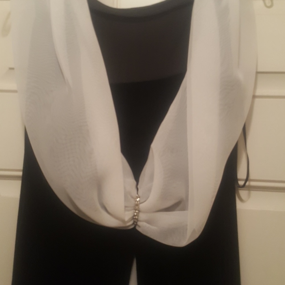 Dress - Picture 4 of 4